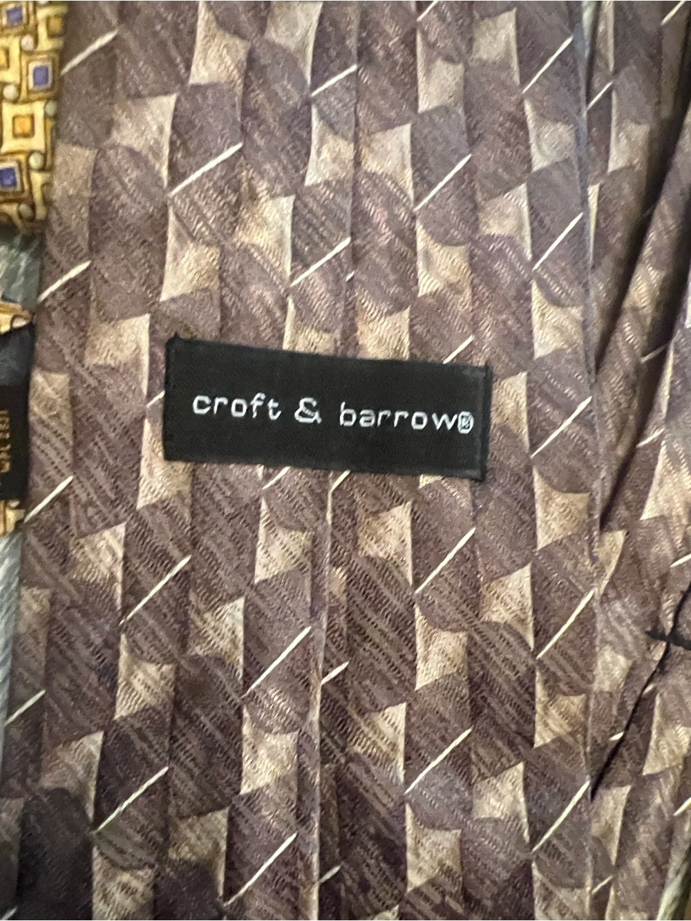 Set of 4 Men's Brown and Gold Patterned Silk Ties - Classic Geometric Designs. - Picture 6 of 8